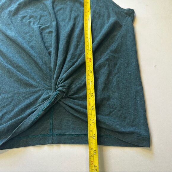lululemon Crescent Tank twisted knot front size 2 - Picture 7 of 9